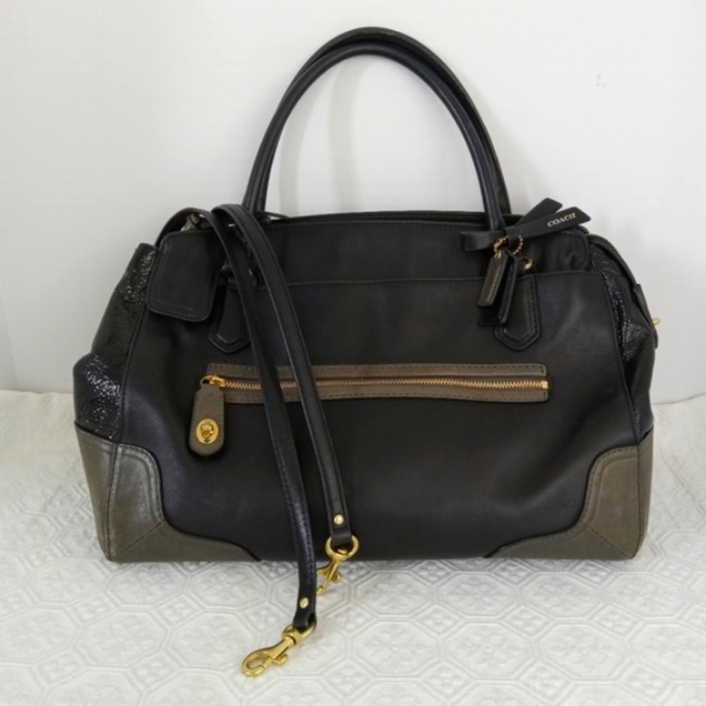 COACH Poppy Colorblock Black/Green Leather Handbag